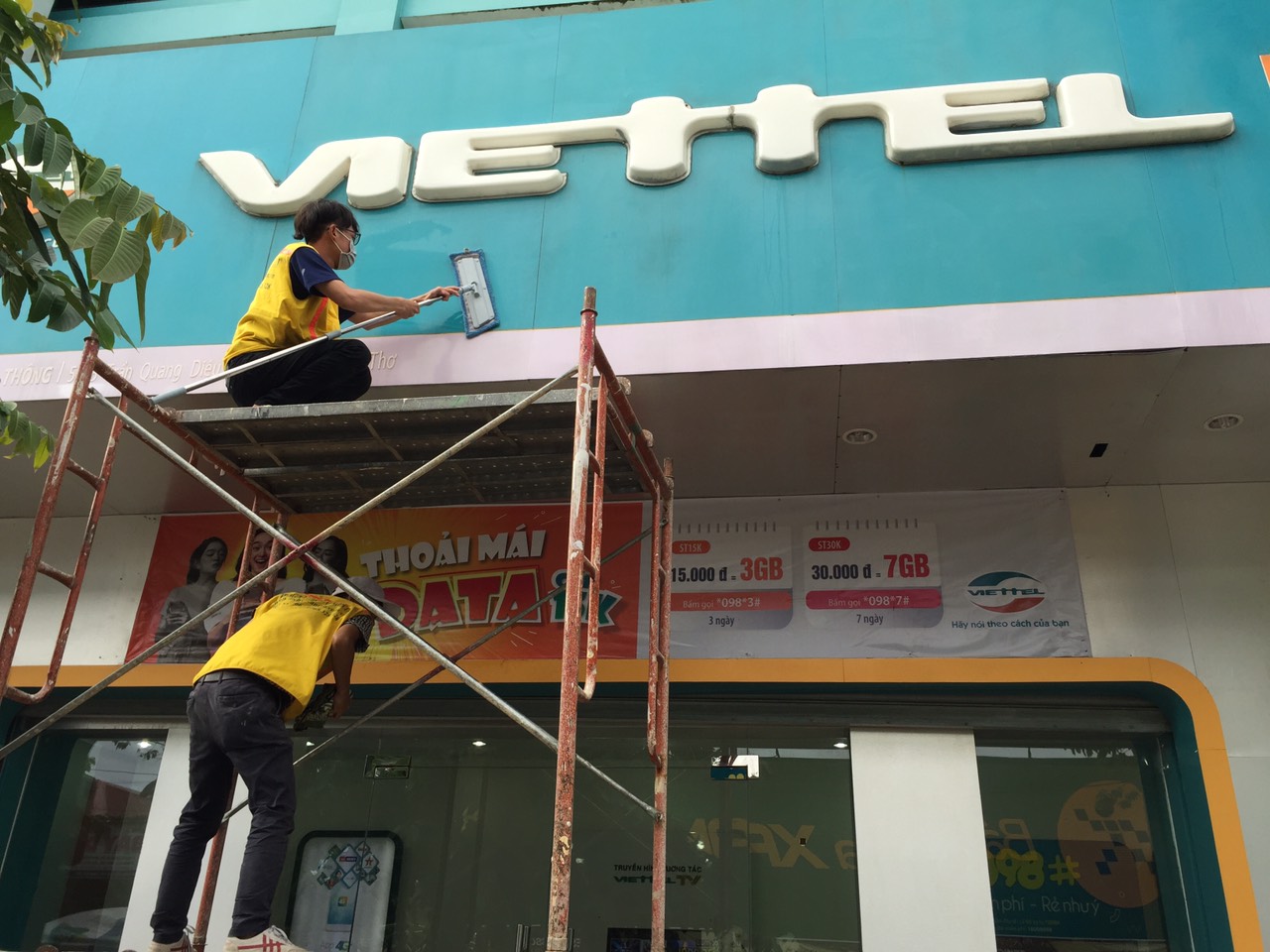 Tổng vệ sinh chuỗi của hàng Viettel 2020
