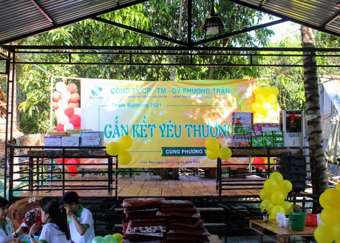 Tổ chức Team Building 2021
